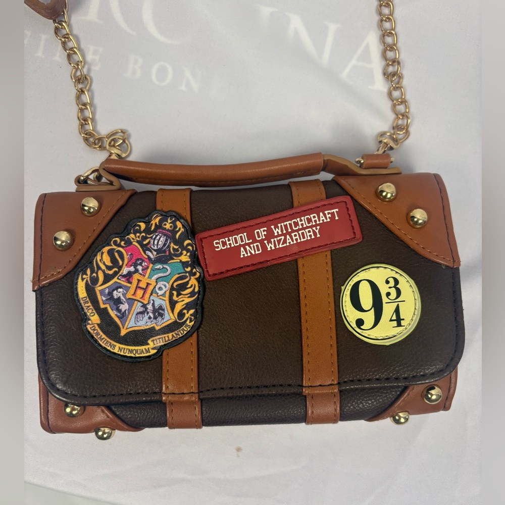 Harry Potter Hogwarts Wallet Purse With Chain Strap & Card Slots - Faux Leather